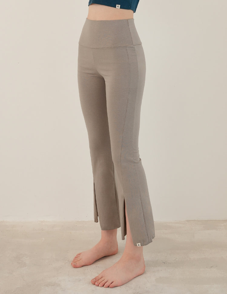 Conch Wear Mudra Slit Flared Pants