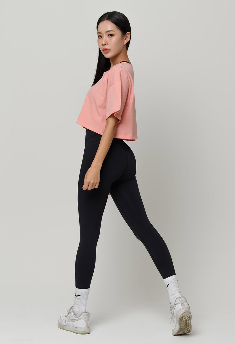 Conch Wear Hadid Basic Crop Top